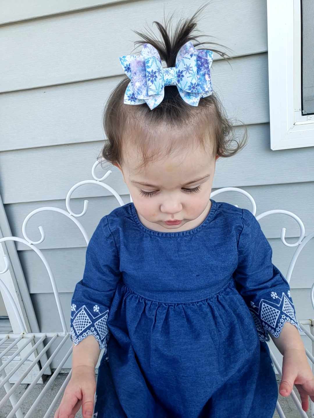 Snowflakes Franchi Bow 4"