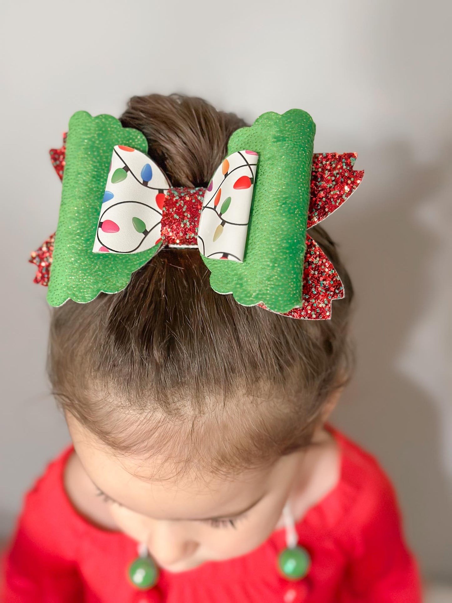 Christmas Lights Double Scalloped Daisy Bow 6"