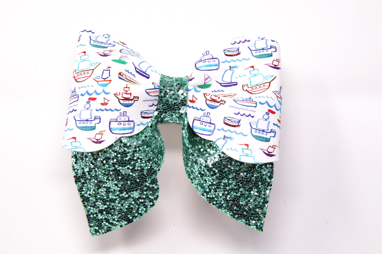Sail the Seas Scalloped Siren Bow 3.5"