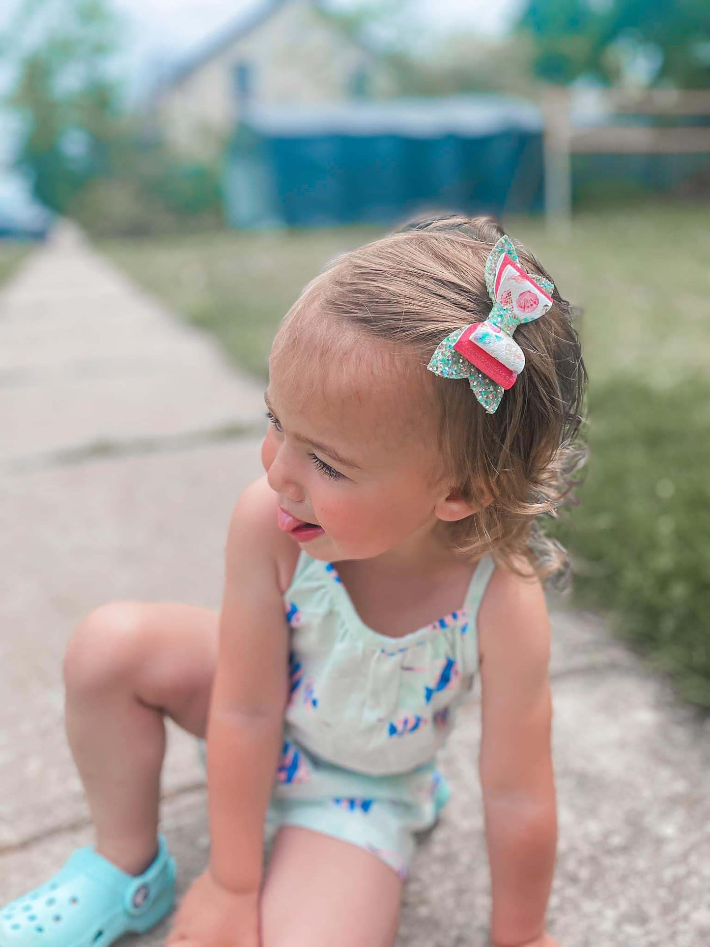 Seashells Double Diva Bow 3"