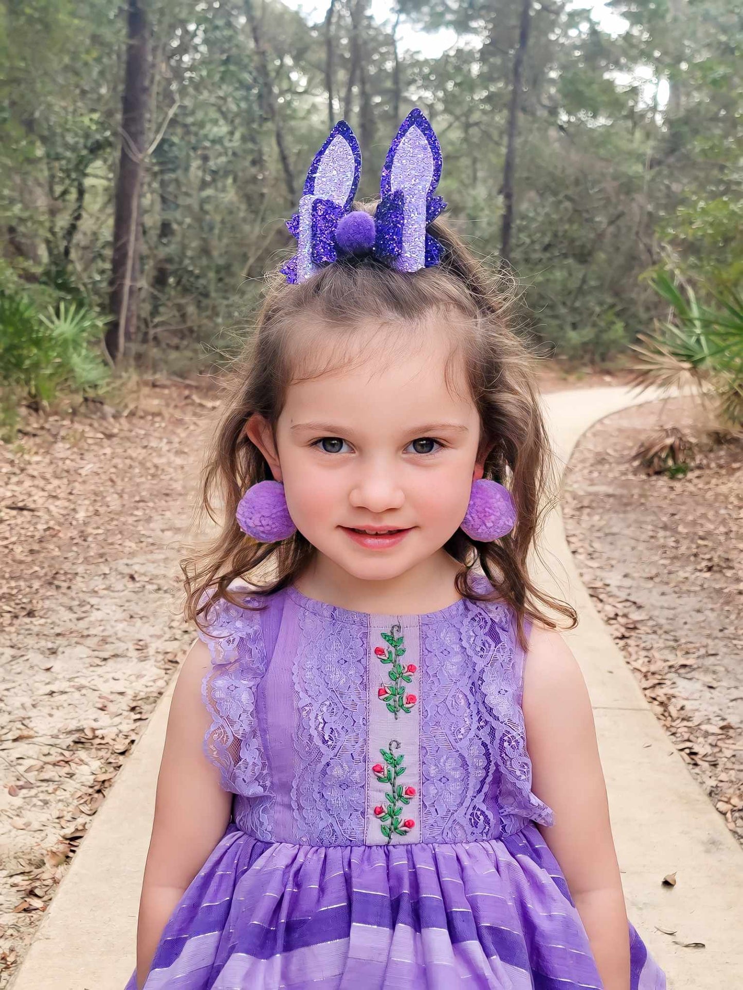 Purple Bunny Ears Scalloped Daisy Bow 4"