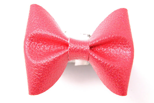 Coral Tailless Classic Pinch Bow