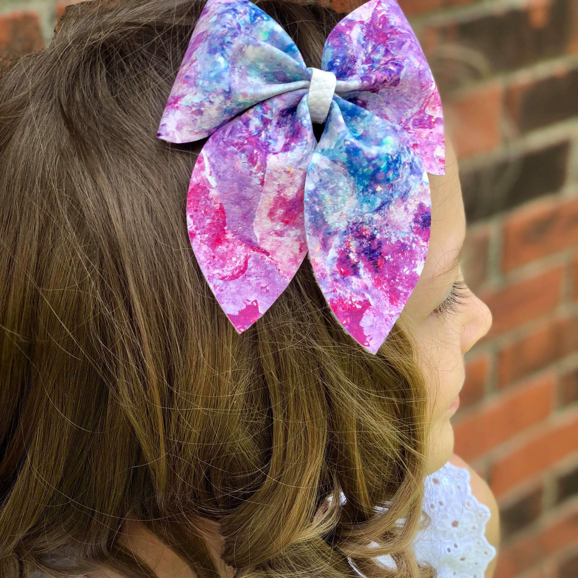 Geode Sailor Bow with White Tie 3"